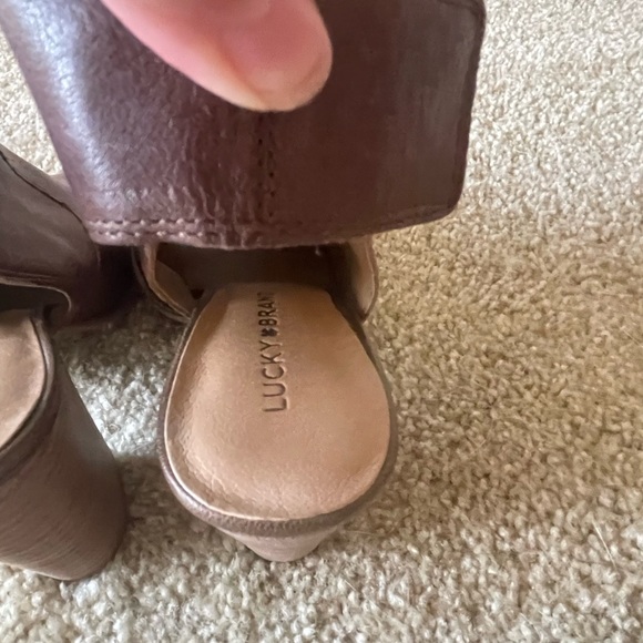 Lucky Brand Brown Booties Ankle Boots - Picture 8 of 9